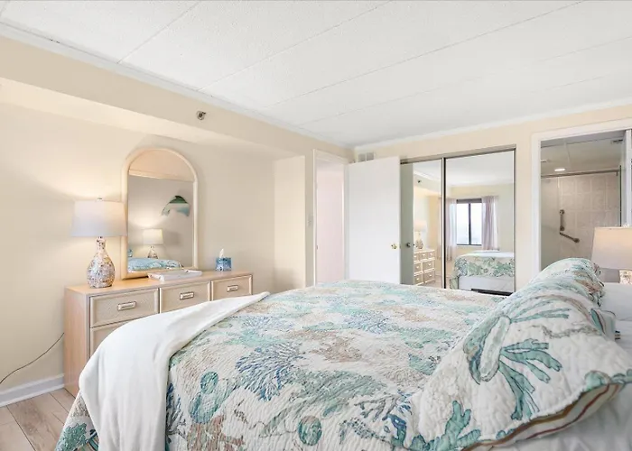 Holiday home Family Friendly Bay Princess With Outdoor Pool And Bayfront Balcony! *