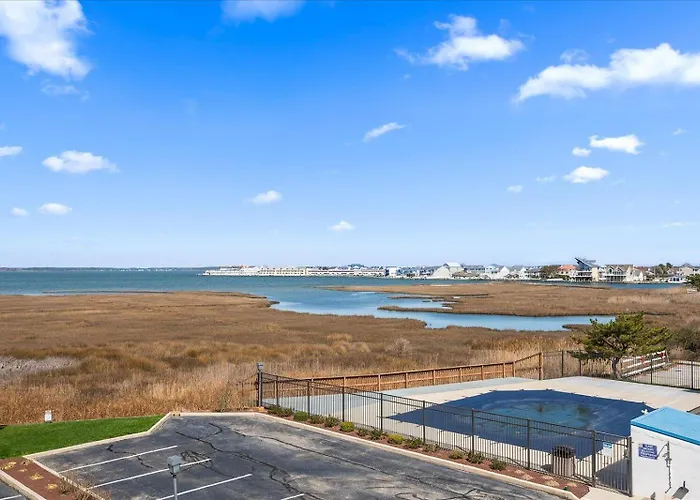 Holiday home Family Friendly Bay Princess With Outdoor Pool And Bayfront Balcony! Ocean City